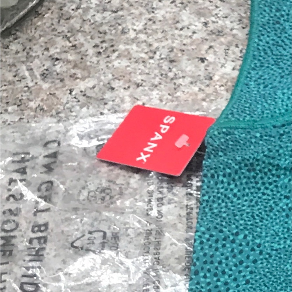 Spanx Bootie Boost Collection - Picture 4 of 4